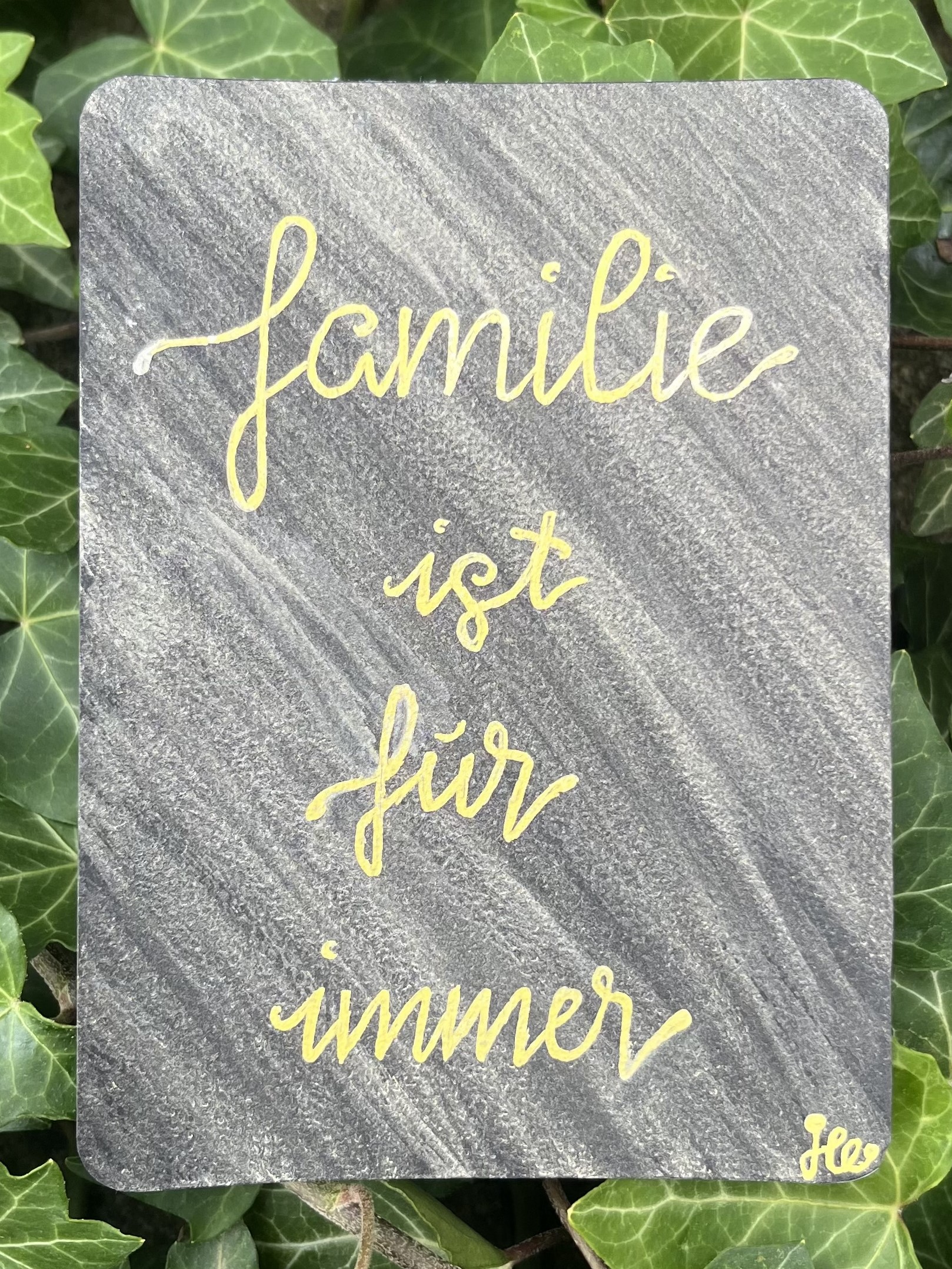 Karte gold auf schwarz Familie ist für immer